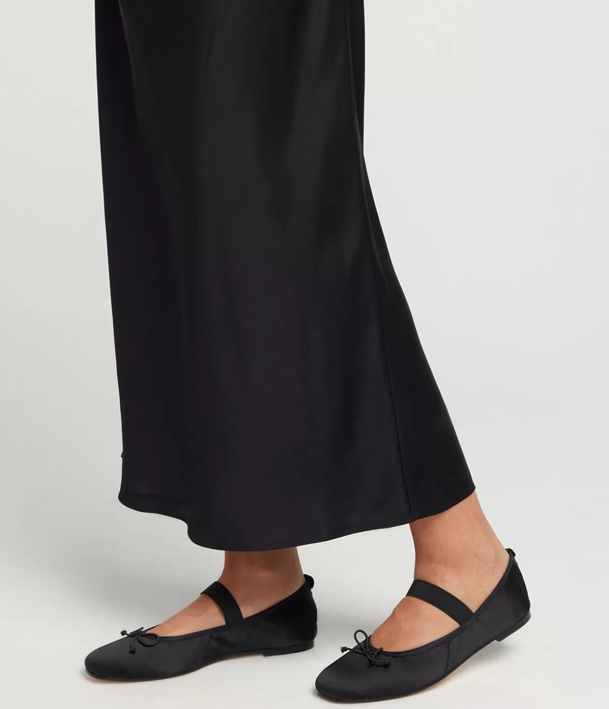 La Tribe Ballet Flat in Black Satin Outlet