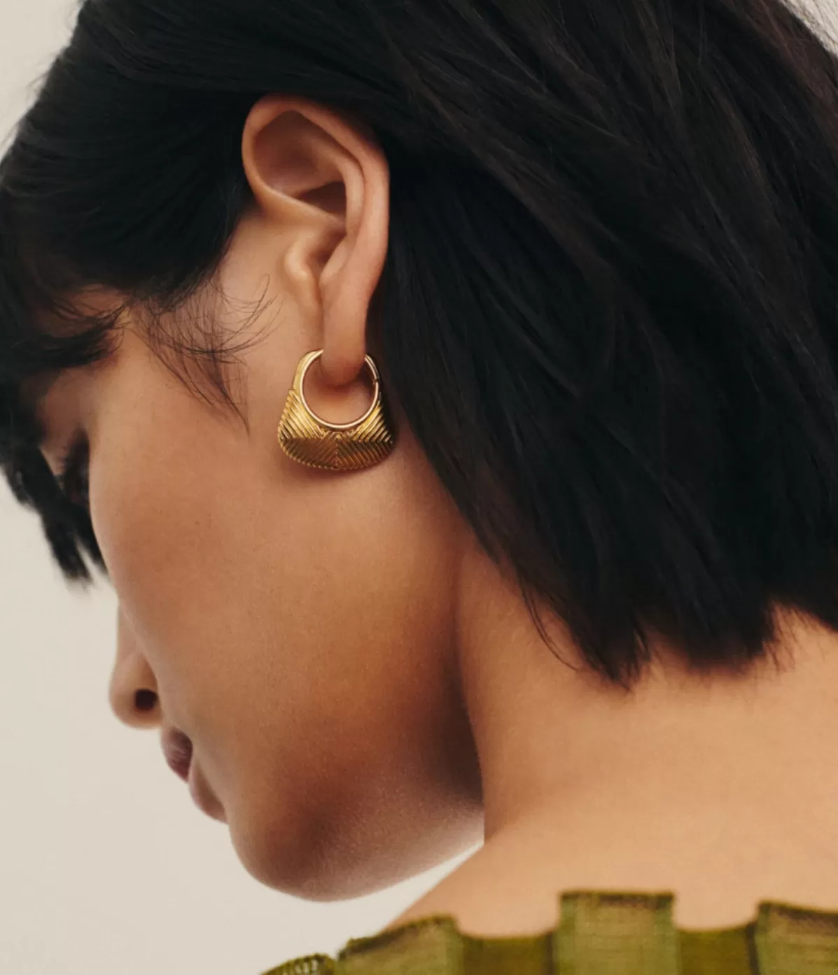 Missoma Hera Ridge Hoop Earrings in Gold Best