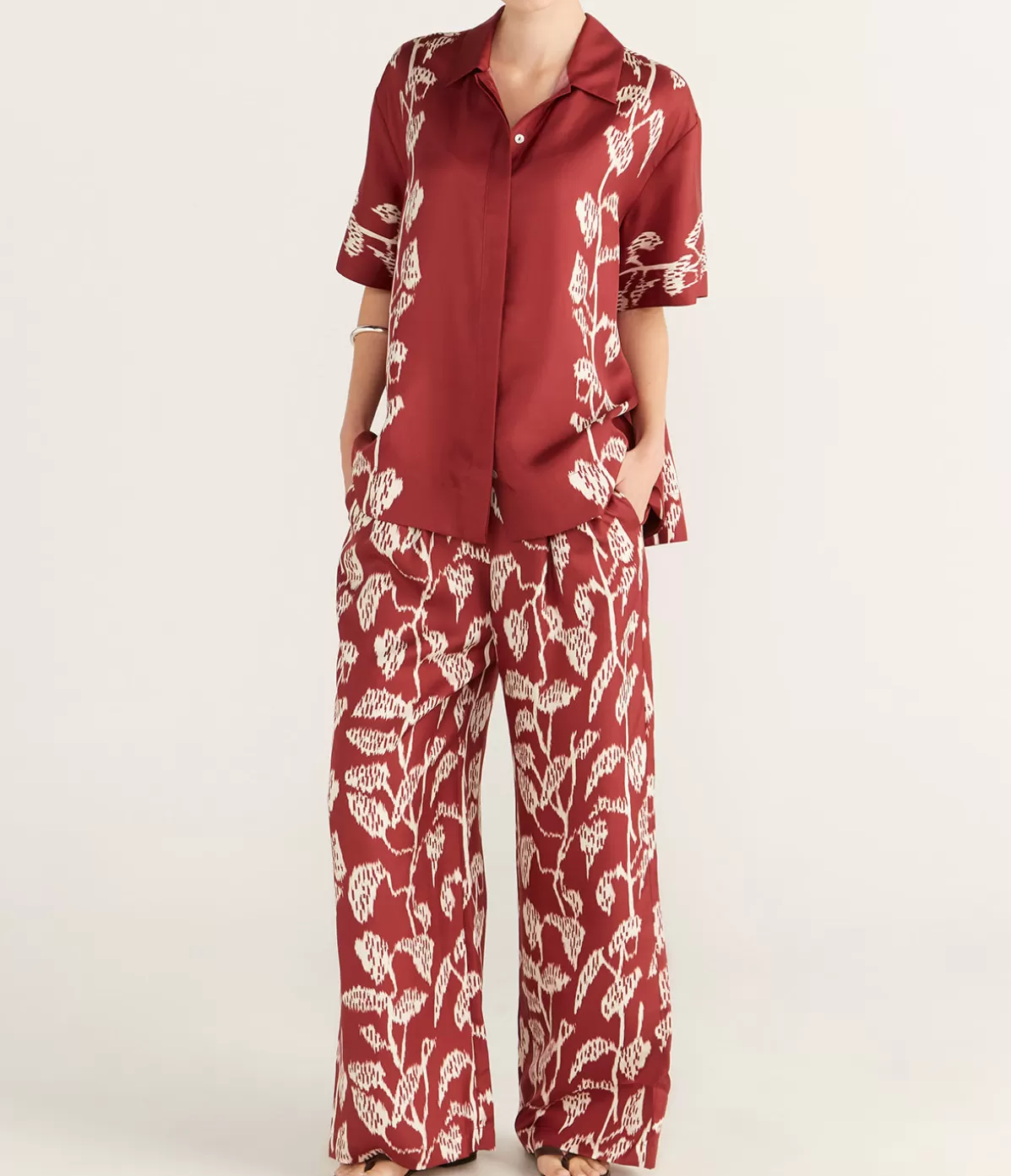 Asceno Isola Silk Trouser in Burgundy Vine Flash Sale