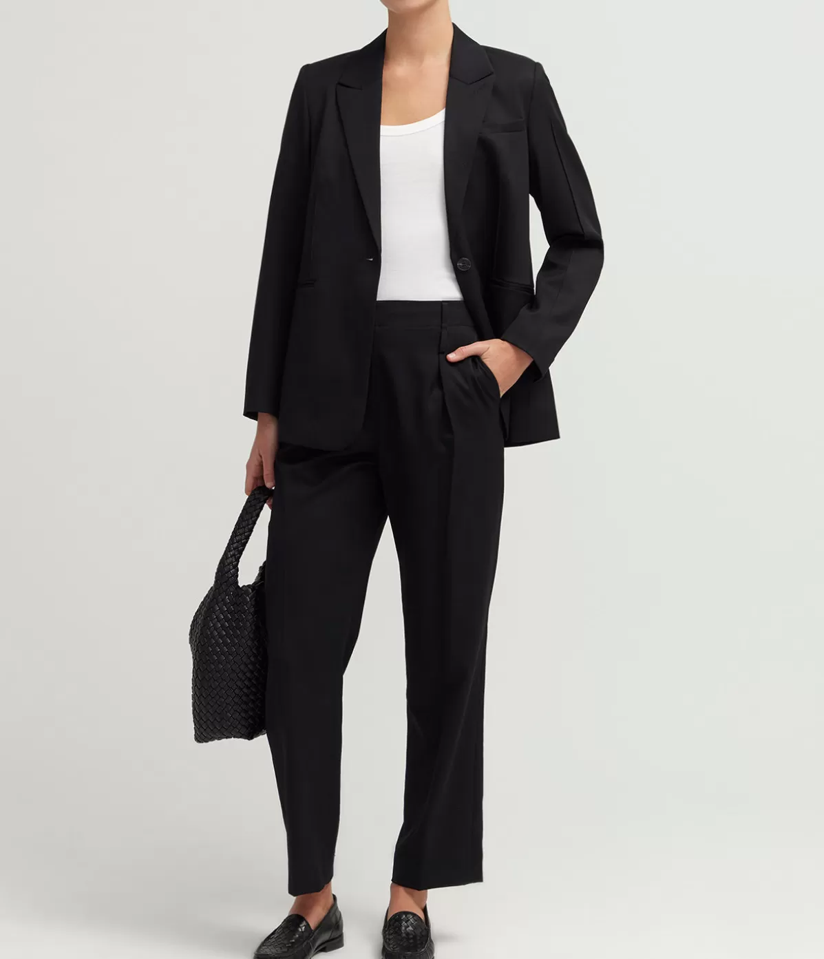 A.Emery Maya Blazer in Black Store