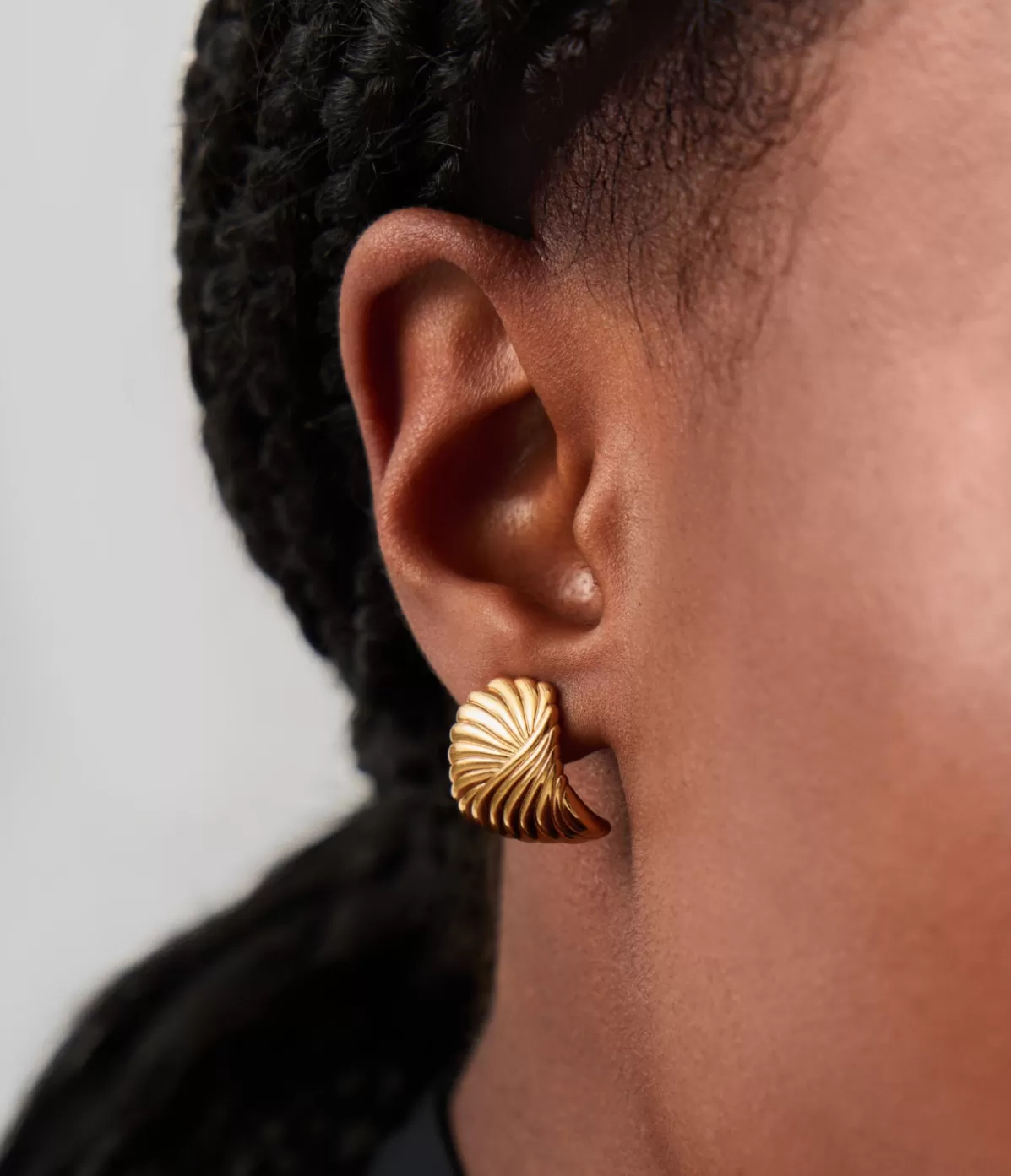 Missoma Ripple Stud Earrings in Gold Hot